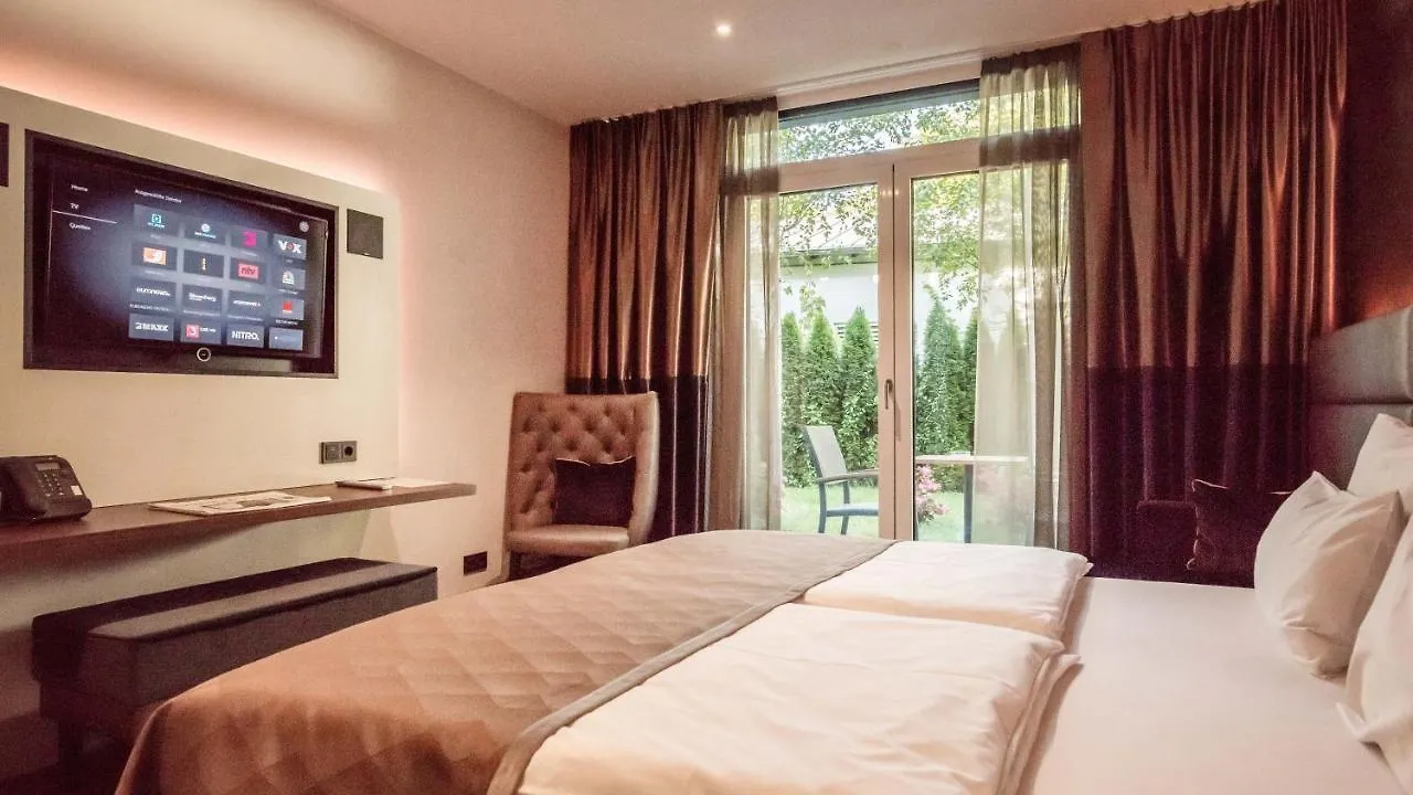 Innspire Hotel München 4*,