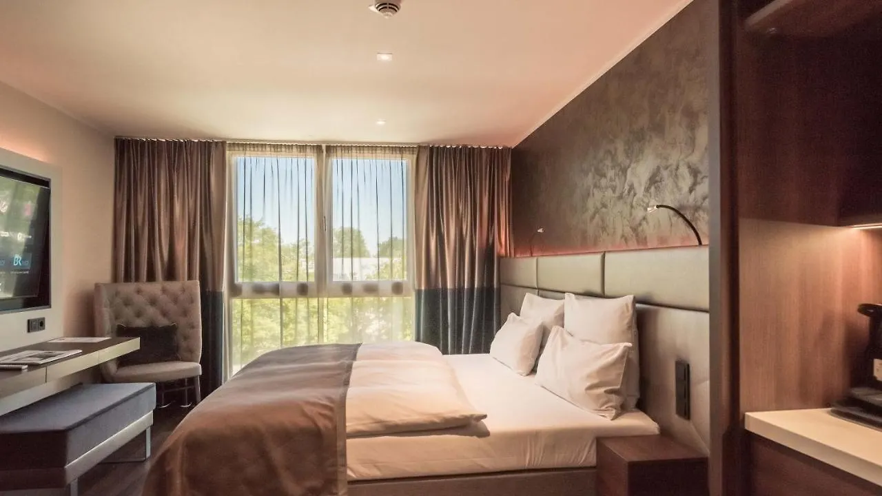 Innspire Hotel München 4*,