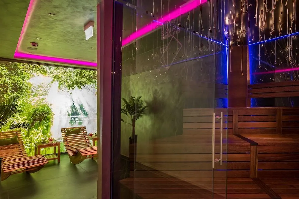 Innspire Hotel München 4*,